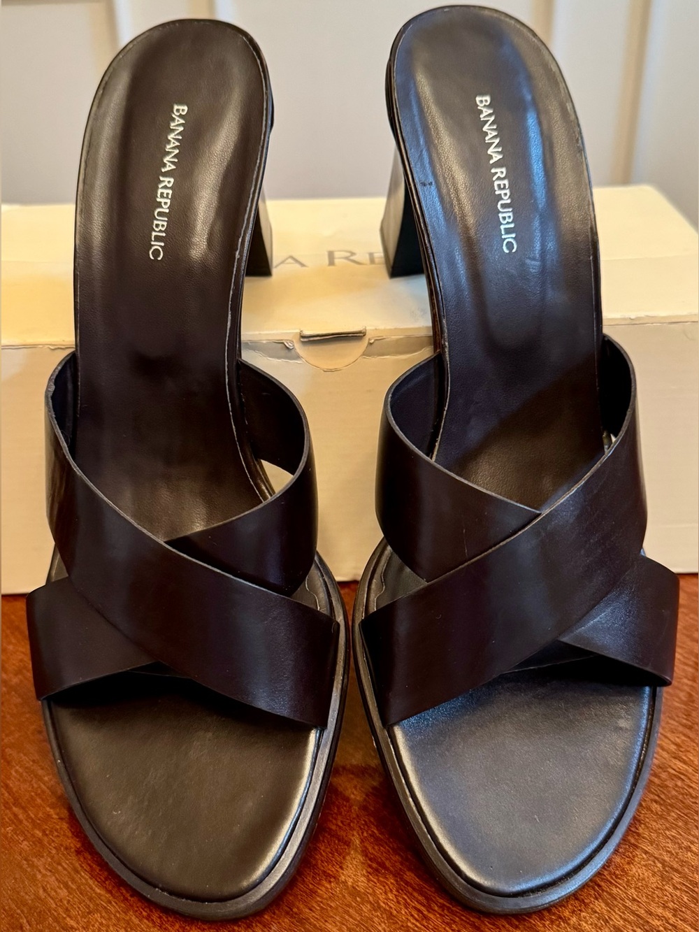 Banana Republic Shoes Brown Leather Slides Size 10 **NIB**